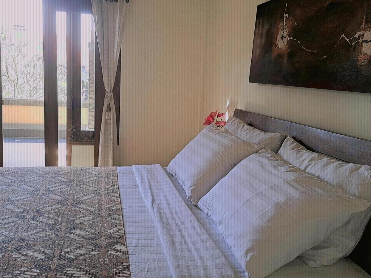 Adi House Homestay Ubud Esterno foto