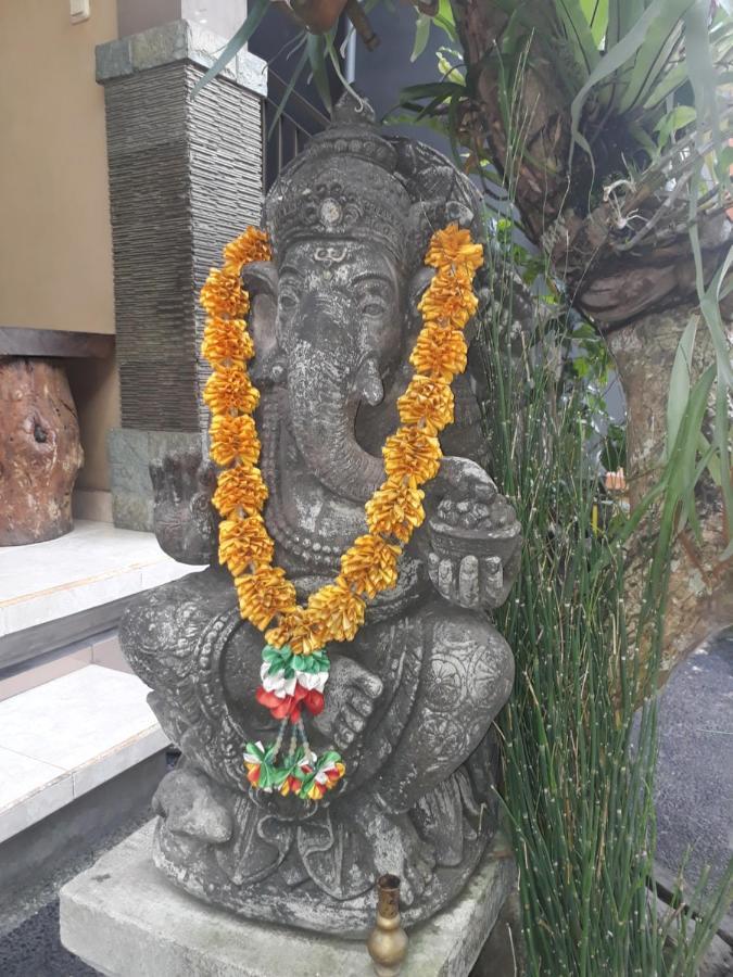 Adi House Homestay Ubud Esterno foto