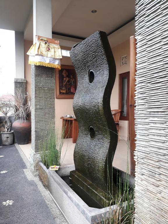Adi House Homestay Ubud Esterno foto