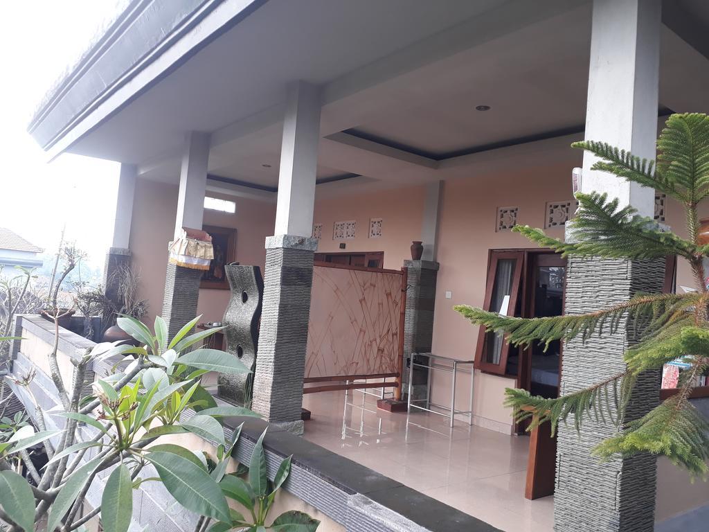 Adi House Homestay Ubud Esterno foto
