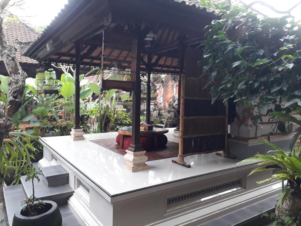 Adi House Homestay Ubud Esterno foto