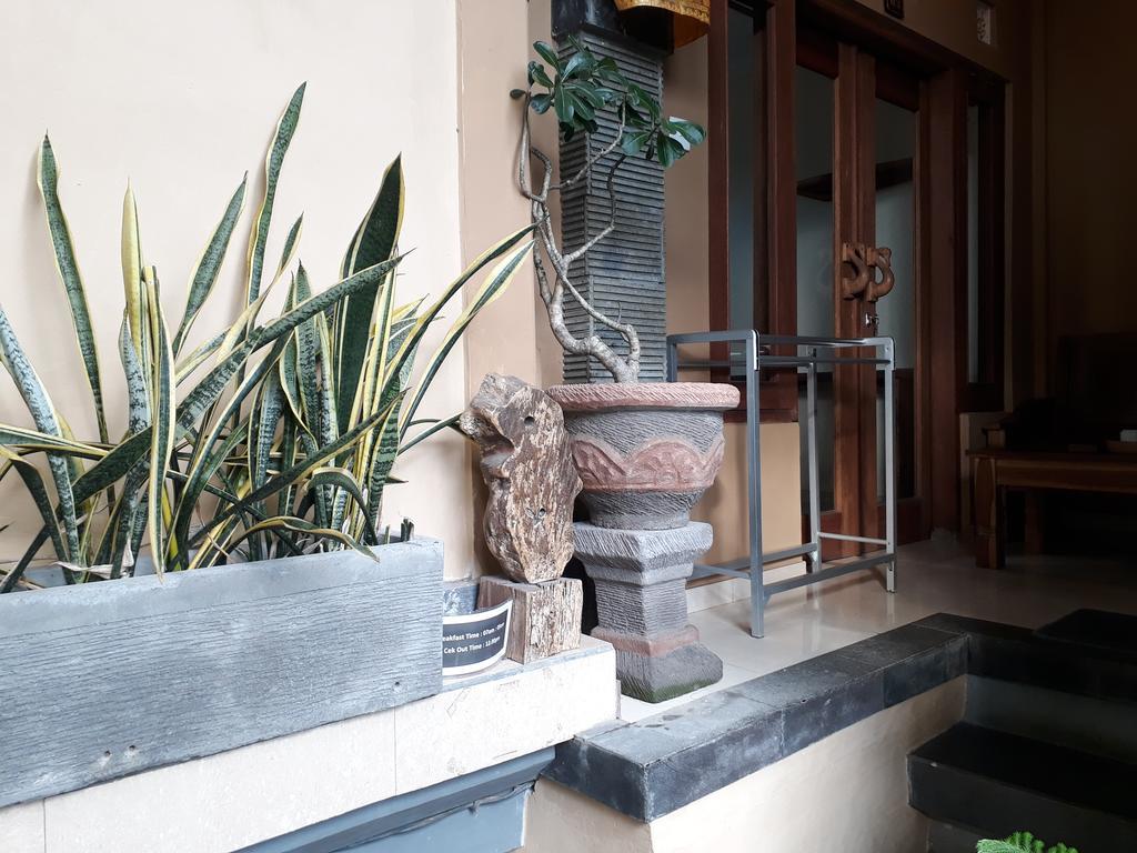 Adi House Homestay Ubud Esterno foto
