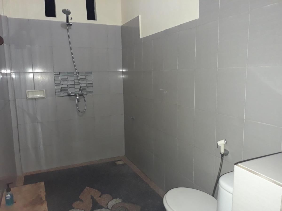 Adi House Homestay Ubud Esterno foto