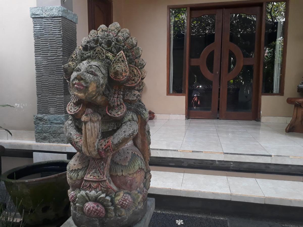 Adi House Homestay Ubud Esterno foto