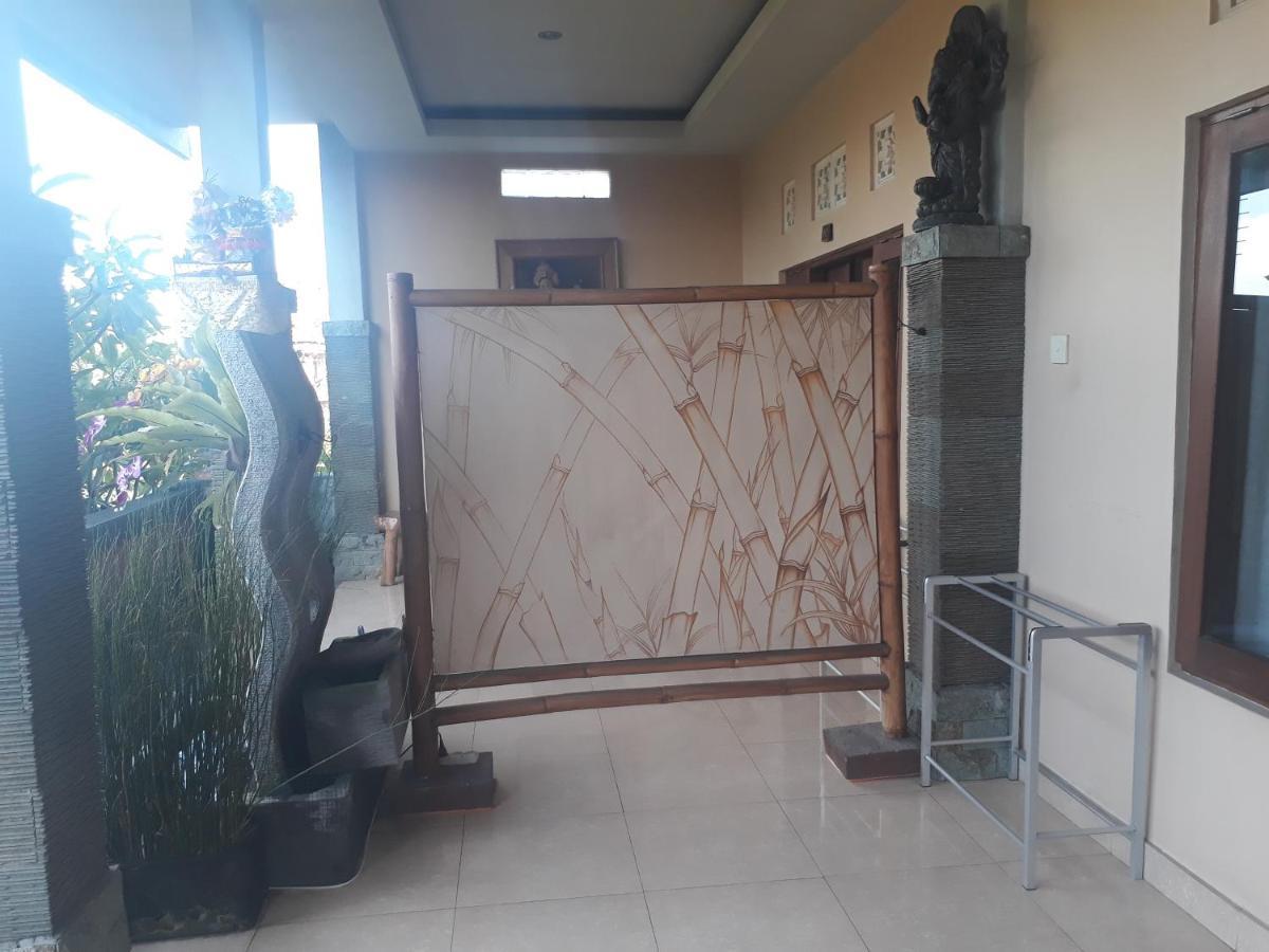 Adi House Homestay Ubud Esterno foto
