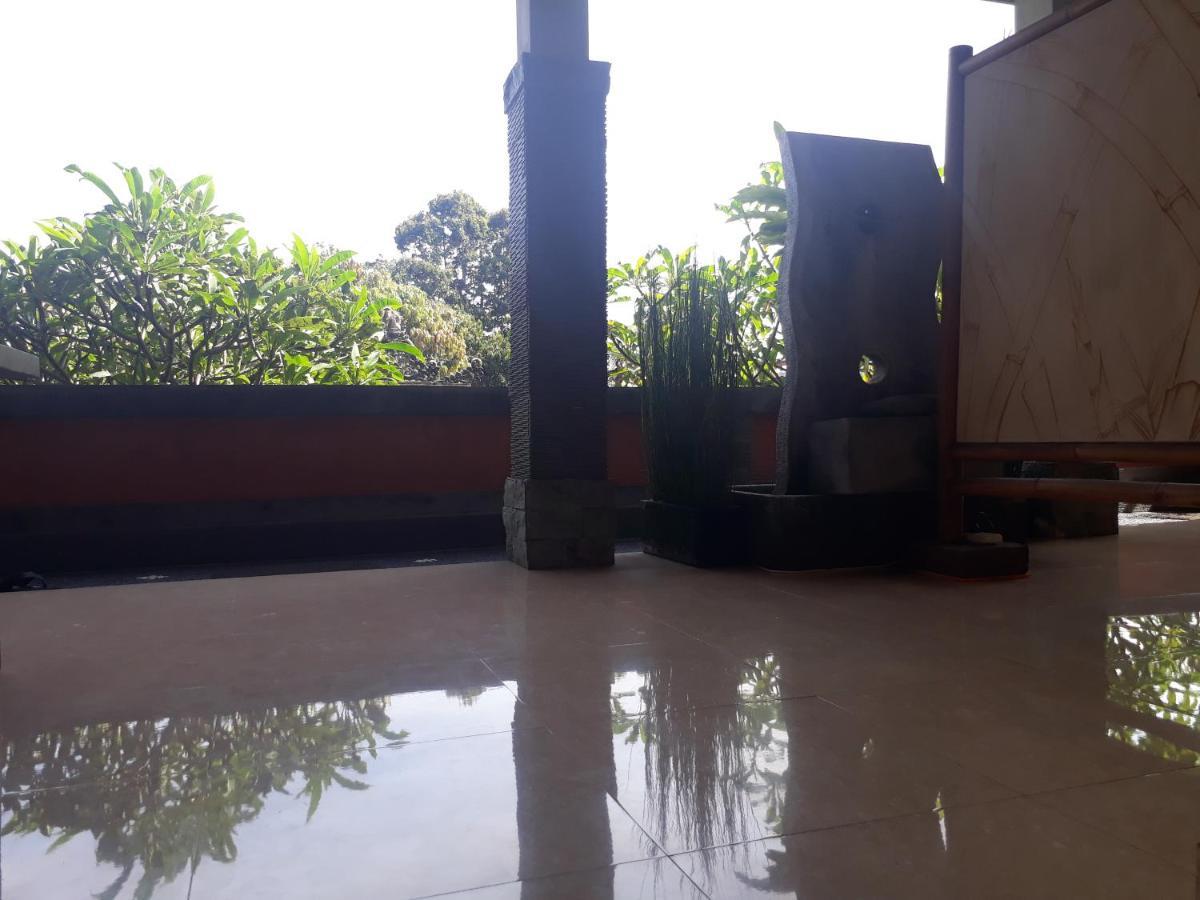Adi House Homestay Ubud Esterno foto